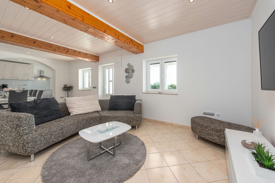 Villa, 4 Bedrooms, Private Pool, Mountain View | Living room
