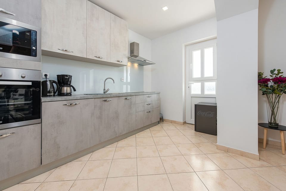 Villa, 4 Bedrooms, Private Pool, Mountain View | Private kitchen | Microwave, oven, dishwasher, coffee/tea maker