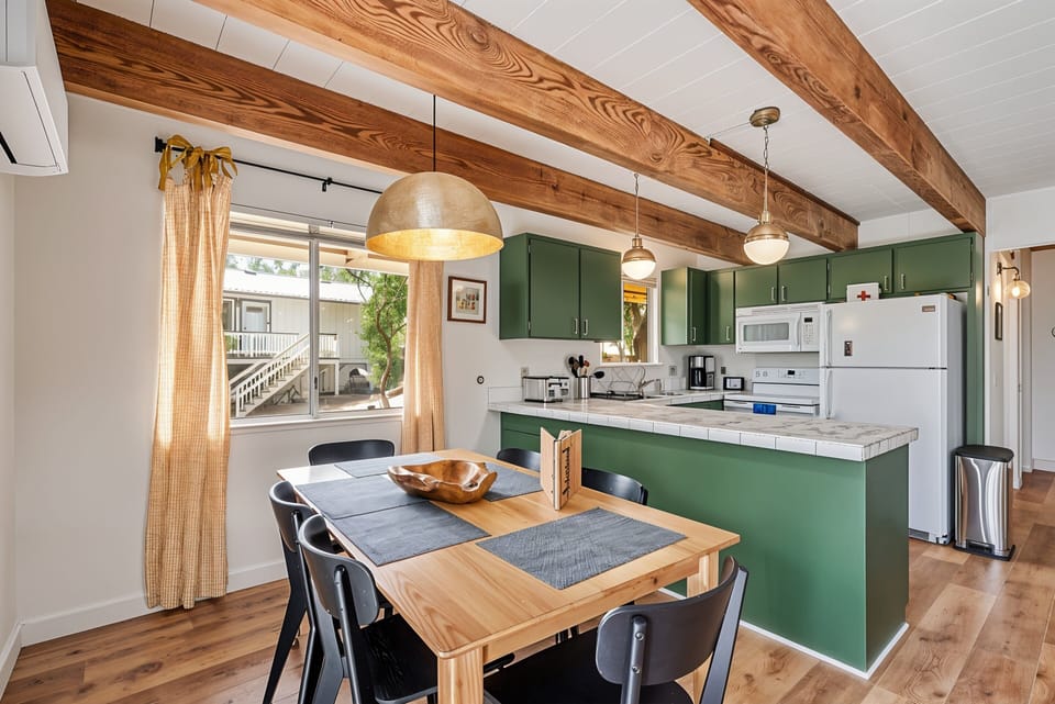 House, 3 Bedrooms | Dining