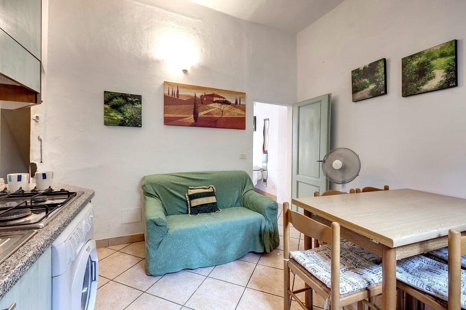 House | 1 bedroom