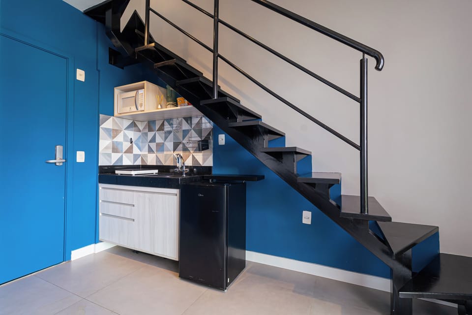 Apartment | Private kitchen | Microwave, cookware/dishes/utensils