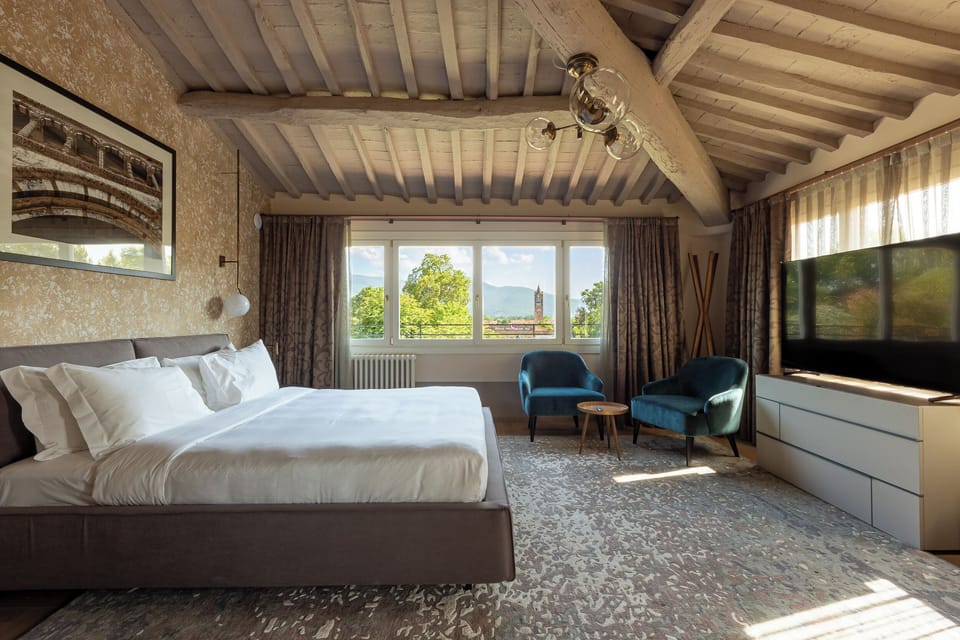Suite (Thym) | Hypo-allergenic bedding, minibar, in-room safe, blackout drapes