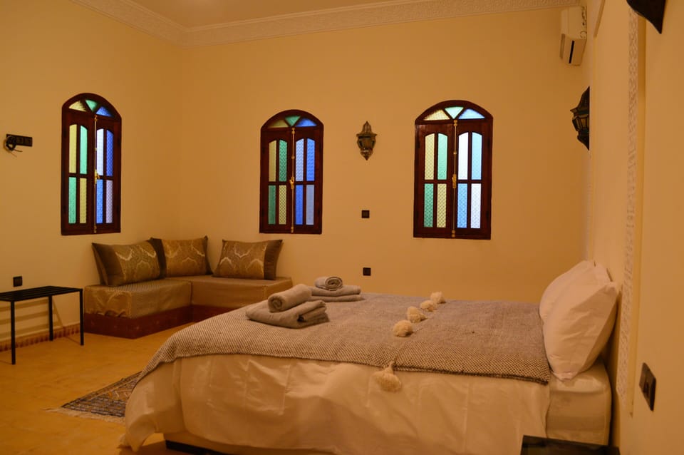 Junior Suite | Desk, laptop workspace, WiFi (free), individually decorated