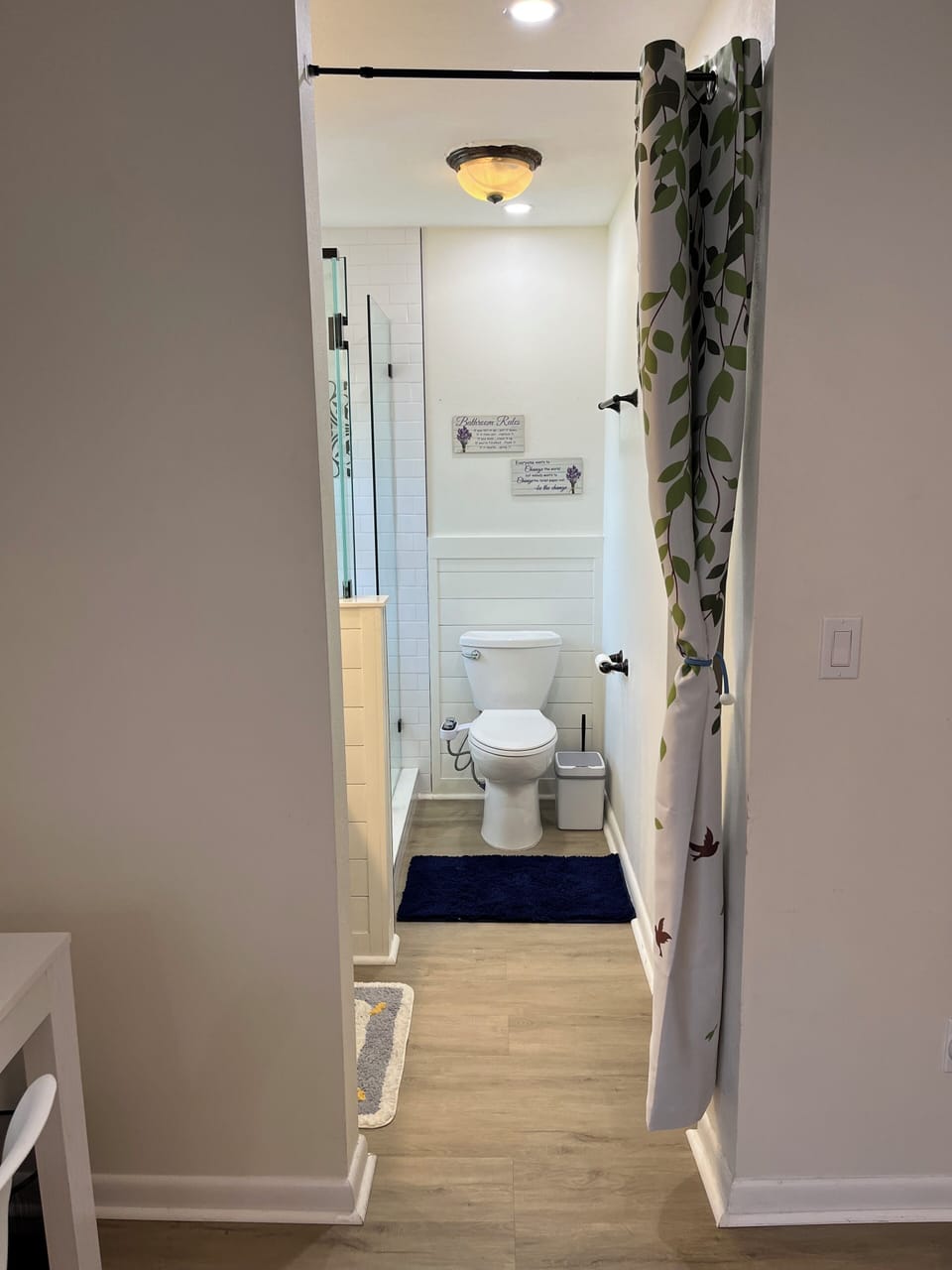 Room, Share House, Private Bath, 1 Queen Bed, Non-smoking | Bathroom | Shower, free toiletries, hair dryer, bidet
