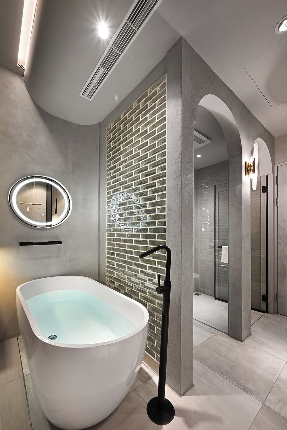 Honeymoon Room | Bathroom | Free toiletries, hair dryer, slippers, towels