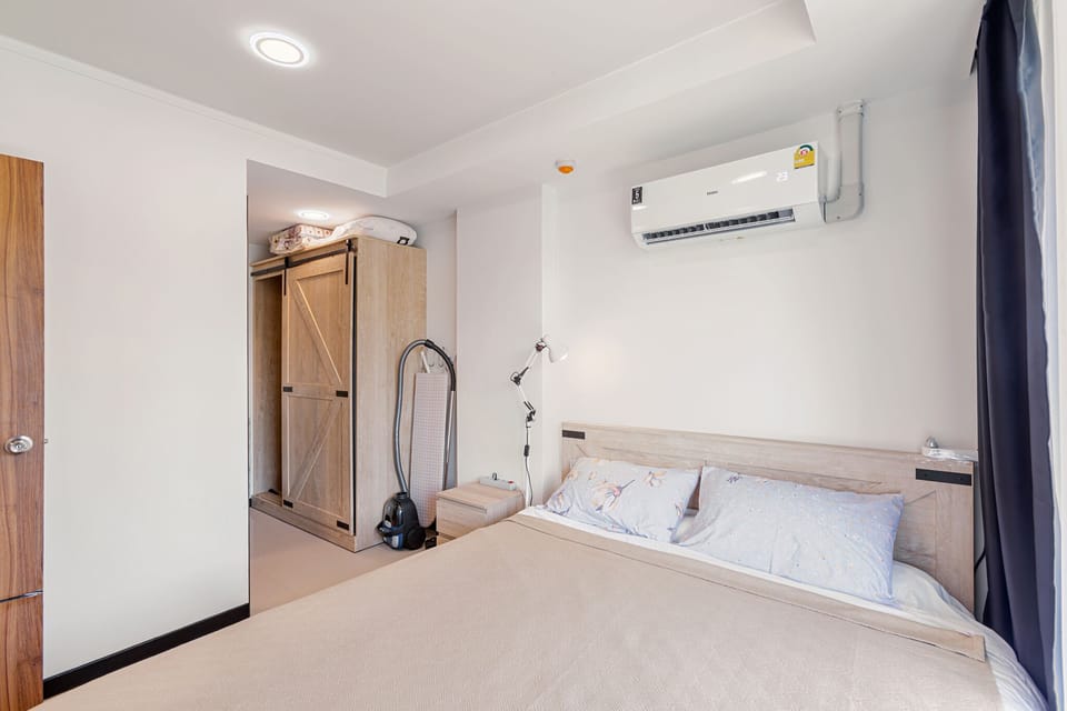 Apartment | 1 bedroom, in-room safe, iron/ironing board, free WiFi