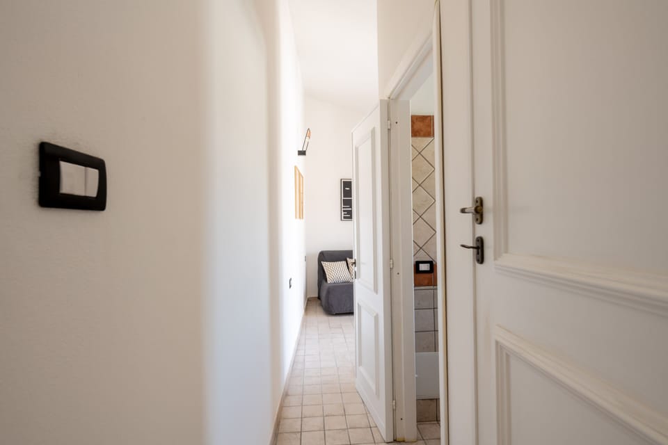 Family Room | Individually decorated, desk, laptop workspace, blackout drapes