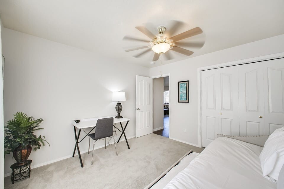 3 bedrooms, individually decorated, individually furnished, free WiFi