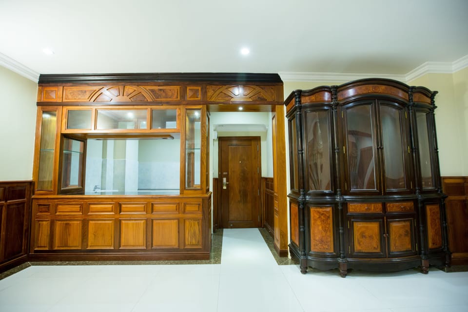 Family Suite (Classy Family Suite) | Living area | 32-inch LCD TV with cable channels, TV