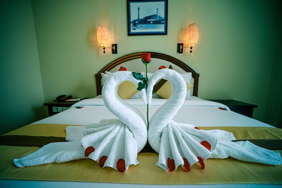 Deluxe Double Room, 1 Double Bed | Minibar, in-room safe, individually decorated, individually furnished