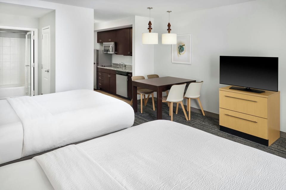 Studio, 2 Queen Beds | Desk, iron/ironing board, WiFi (free), alarm clocks