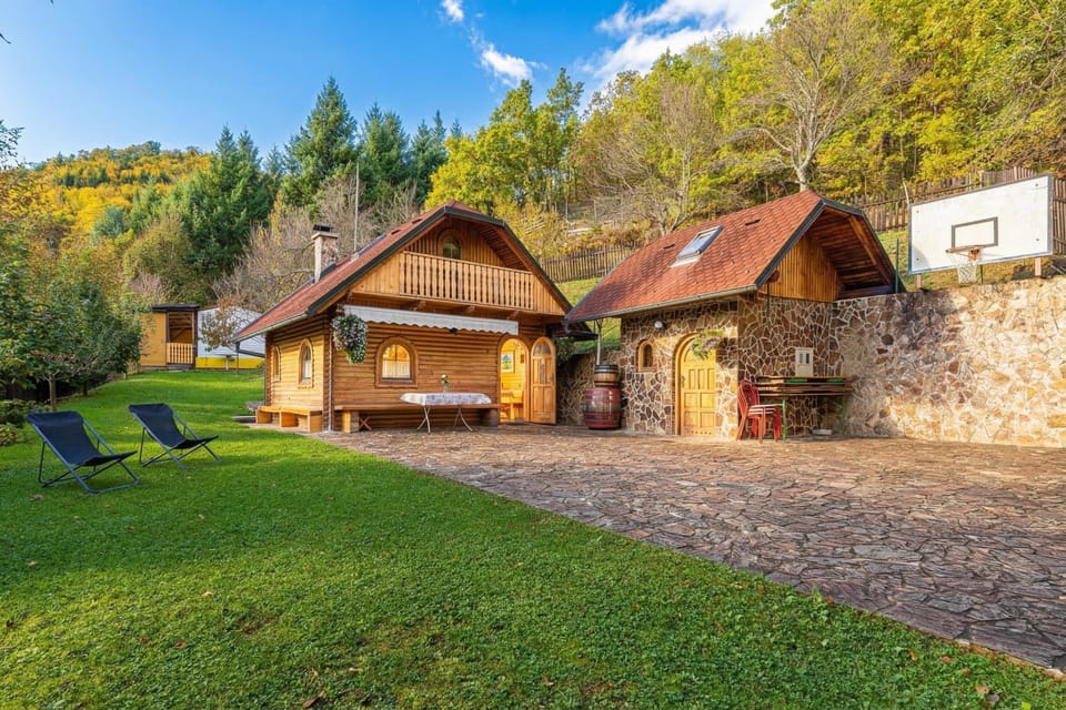 Family Chalet, 1 Bedroom, Microwave, Mountainside (Rudnica Hill Lodge) | Terrace/patio