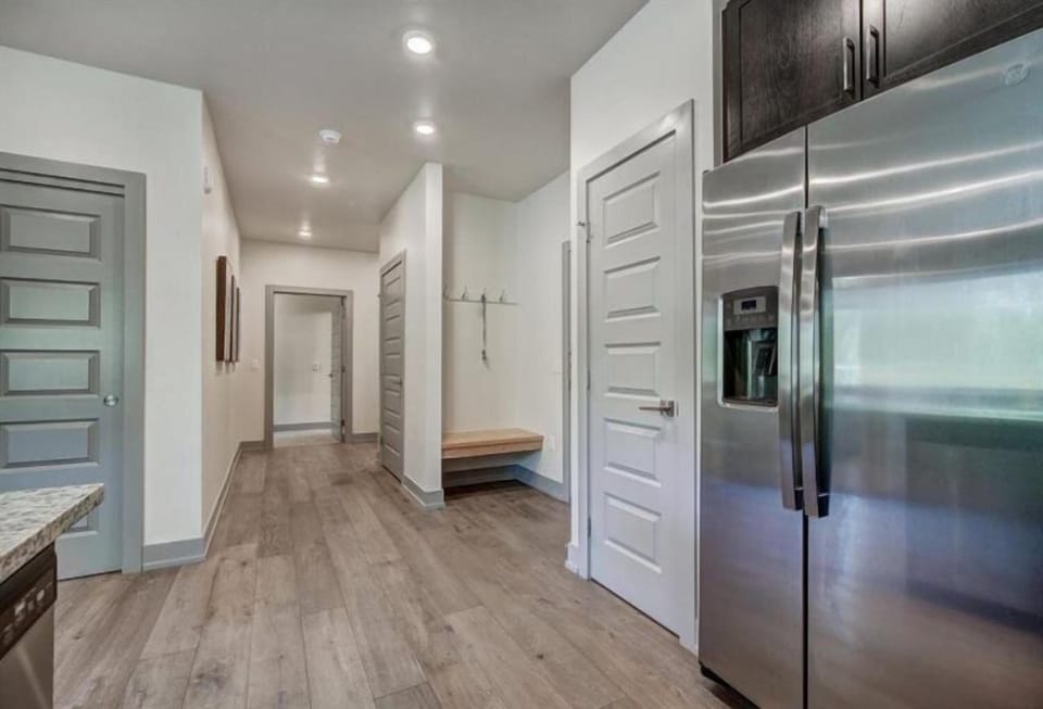 Condo (Clearwater Lofts - 3 Bedroom Luxury C) | Exterior