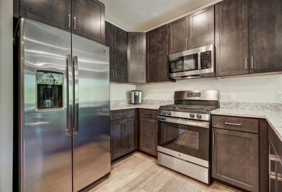 Condo (Clearwater Lofts - 3 Bedroom Luxury C) | Exterior