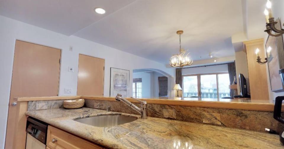 Condo (Vail Village 1 Bedroom Condo next to ) | Exterior