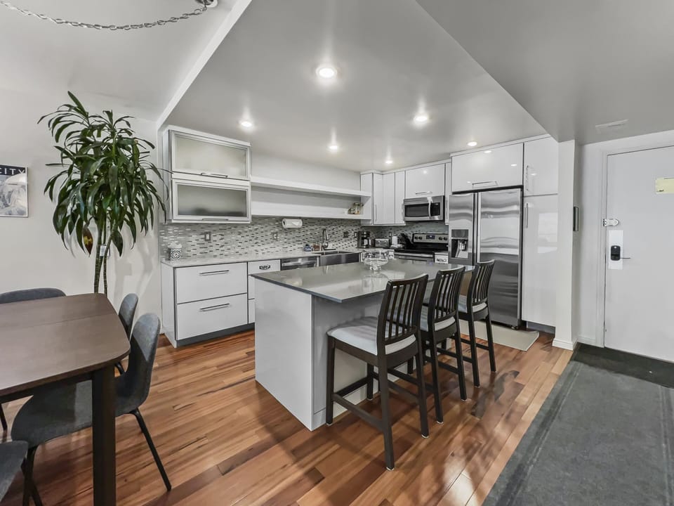 Condo, 2 Bedrooms | Private kitchen | Coffee/tea maker, fridge, oven, electric kettle
