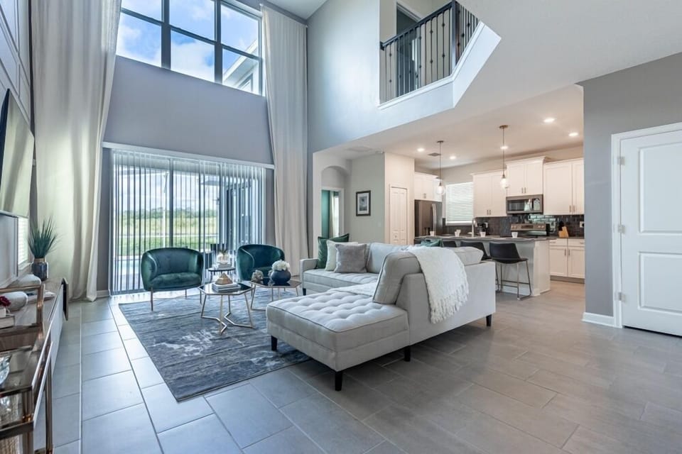 House, 5 Bedrooms | Interior