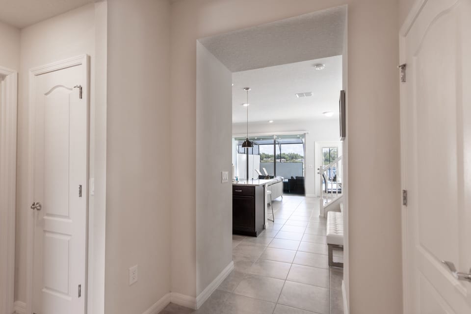 Townhome, 5 Bedrooms | Interior