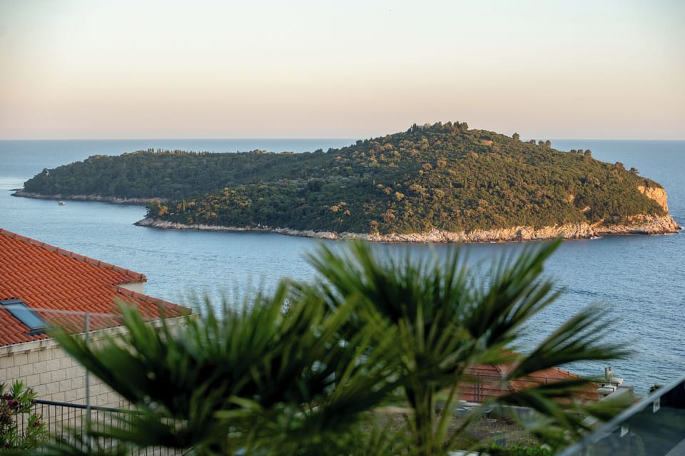 Panoramic Apartment, 2 Bedrooms, Sea View | Terrace/patio