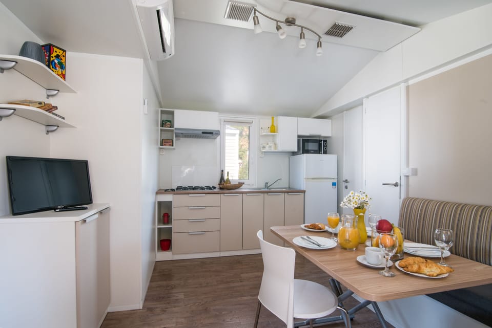Standard Mobile Home | Free WiFi