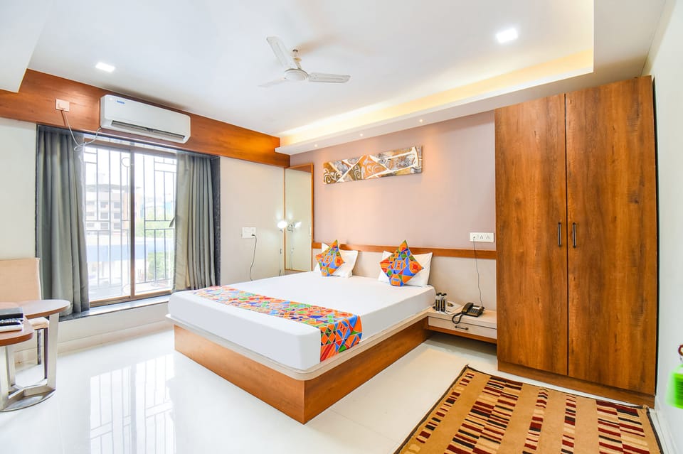 Deluxe Room | Premium bedding, in-room safe, free WiFi, bed sheets