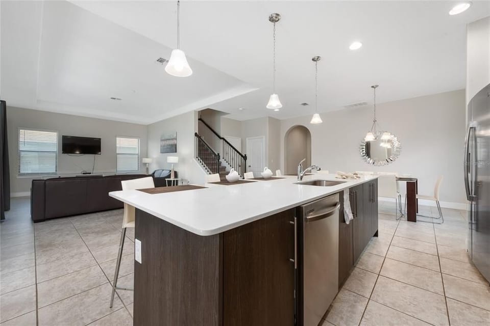 House, 4 Bedrooms | Private kitchen | Coffee/tea maker, fridge, oven, toaster