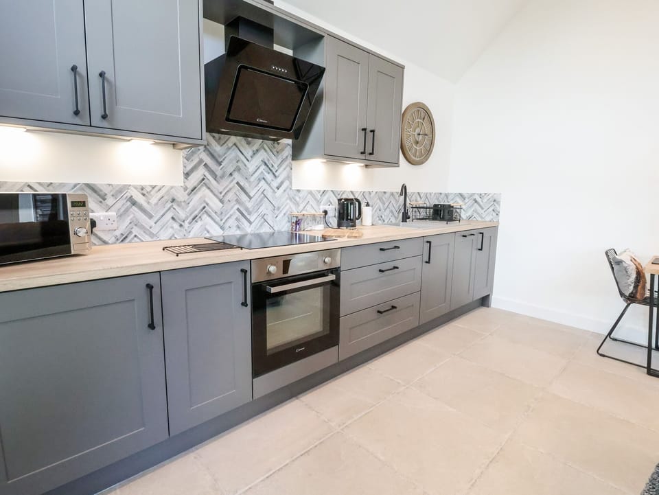Fridge, dishwasher, electric kettle, toaster