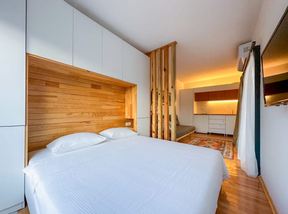 Standard Bungalow | 1 bedroom, desk, laptop workspace, soundproofing