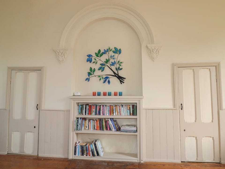 Cottage | Interior