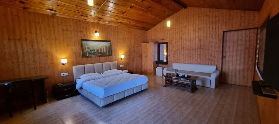 Luxury Tent | Free WiFi, bed sheets