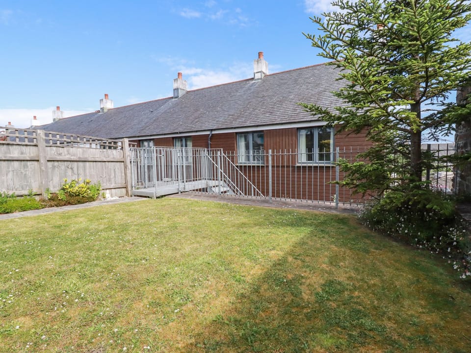 Cottage | Exterior
