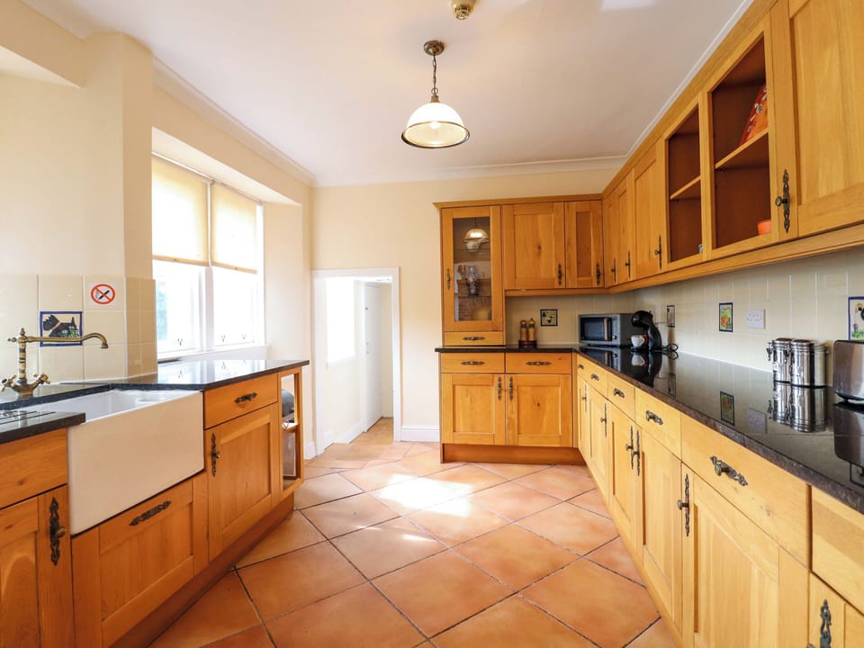Cottage | Private kitchen | Cookware/dishes/utensils