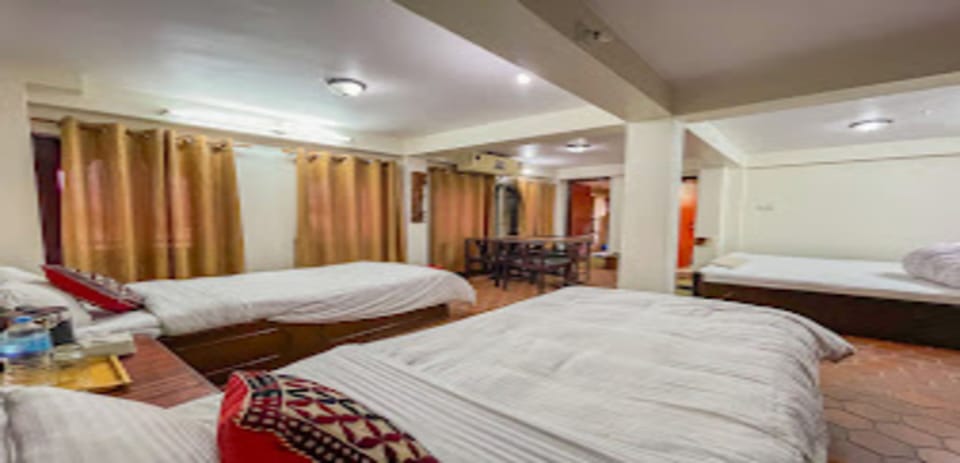 Double Room | Free WiFi, bed sheets