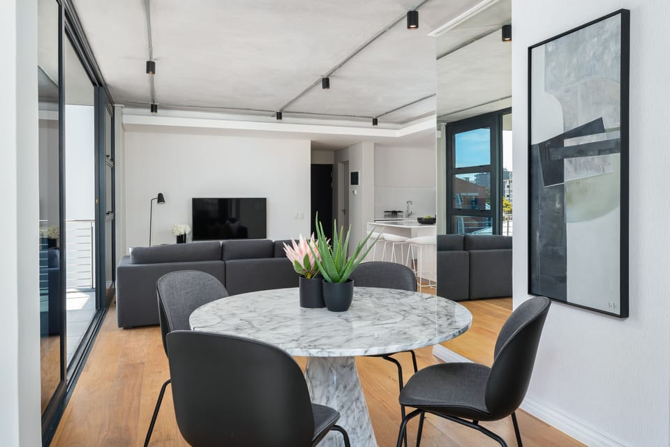 Exclusive Apartment | In-room dining