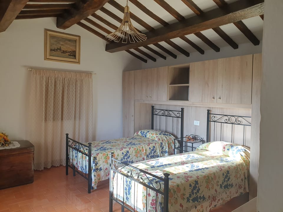 Twin Room | Free WiFi