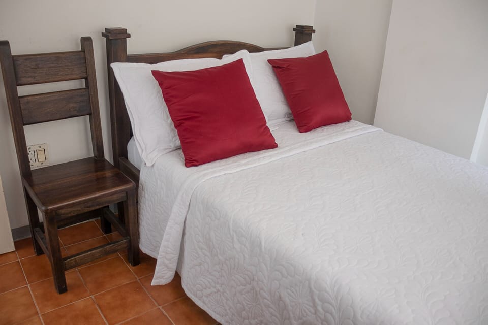 WiFi (free), bed sheets