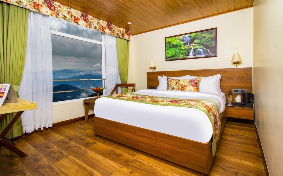 Deluxe Room | Soundproofing, WiFi (free), bed sheets
