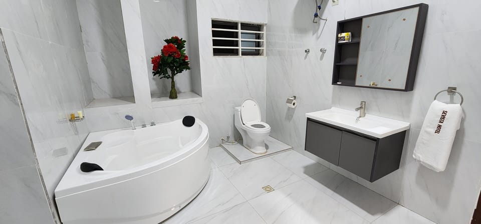 Superior Room | Bathroom