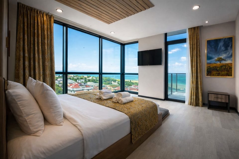 Panoramic Room | 1 bedroom, laptop workspace, free WiFi, bed sheets