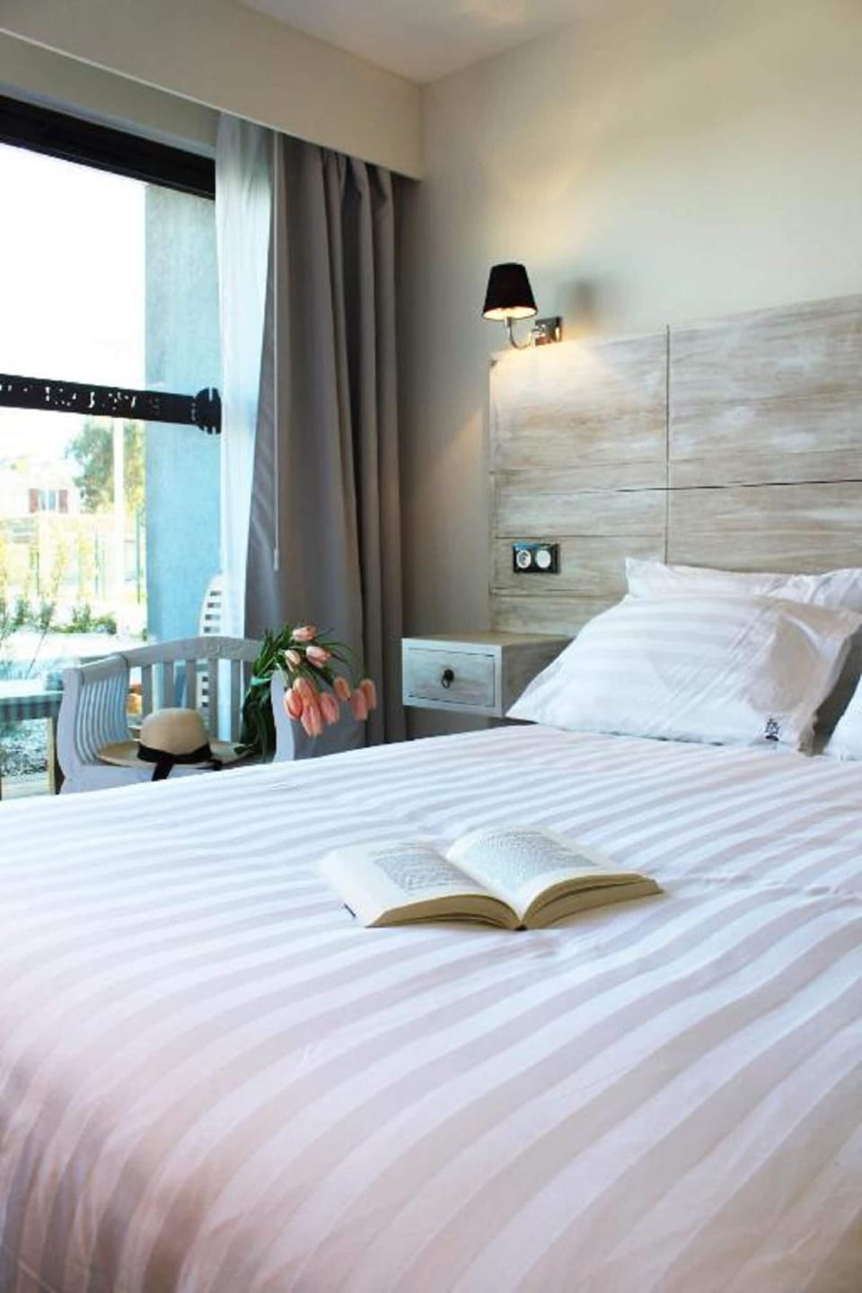 1 bedroom, premium bedding, minibar, in-room safe