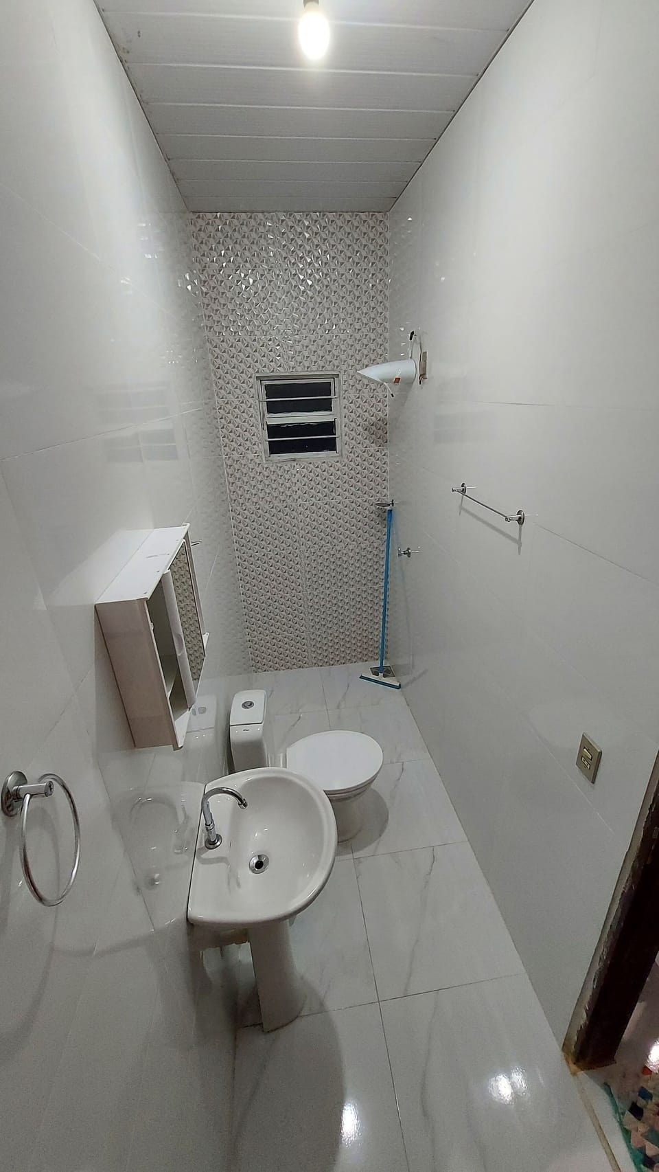 Basic Double or Twin Room | Bathroom | Shower, towels, soap, toilet paper