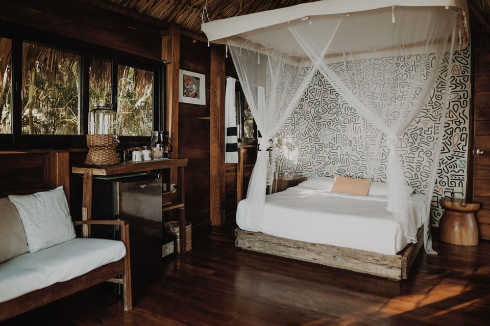 Toucan | Minibar, in-room safe, free WiFi, bed sheets