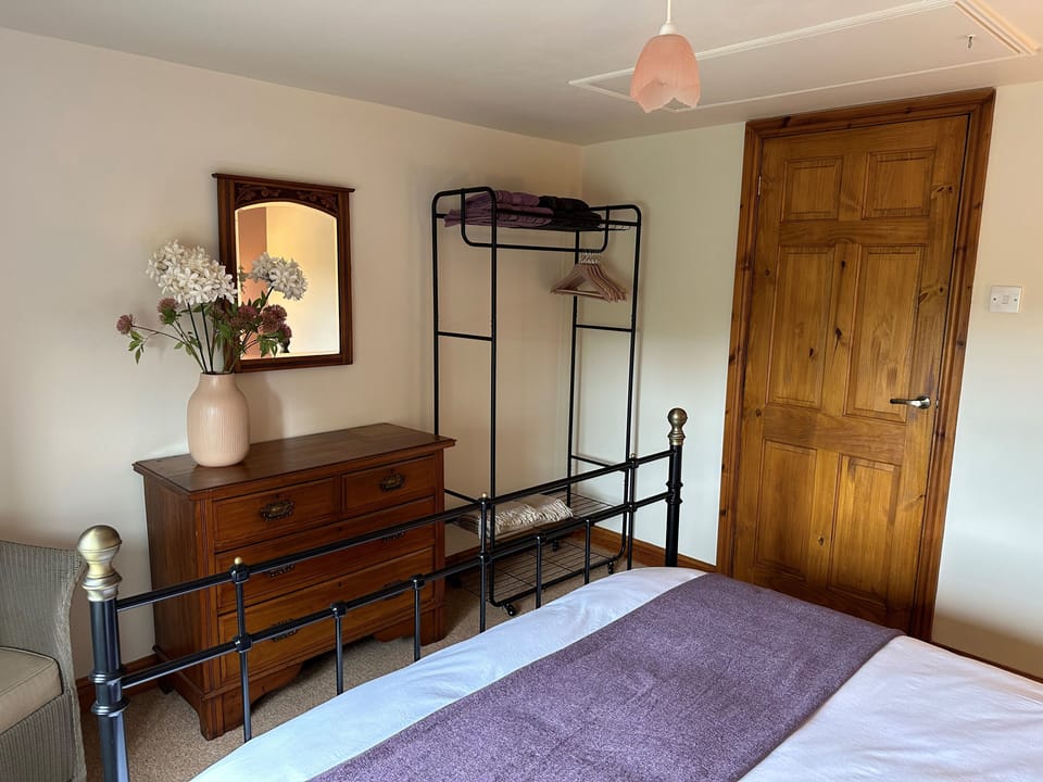Old Post Office Barn Cottage in Staffordshire Moorlands District