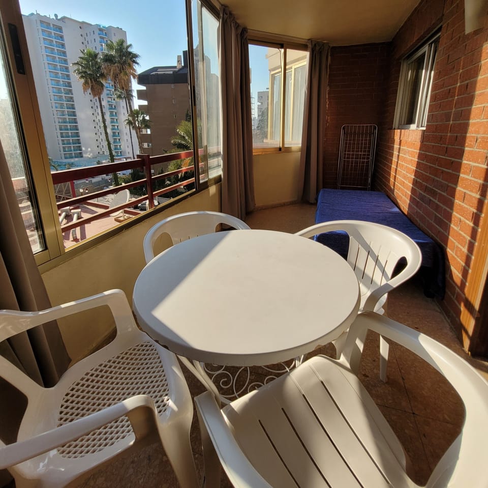 Iron/ironing board, cribs/infant beds, WiFi