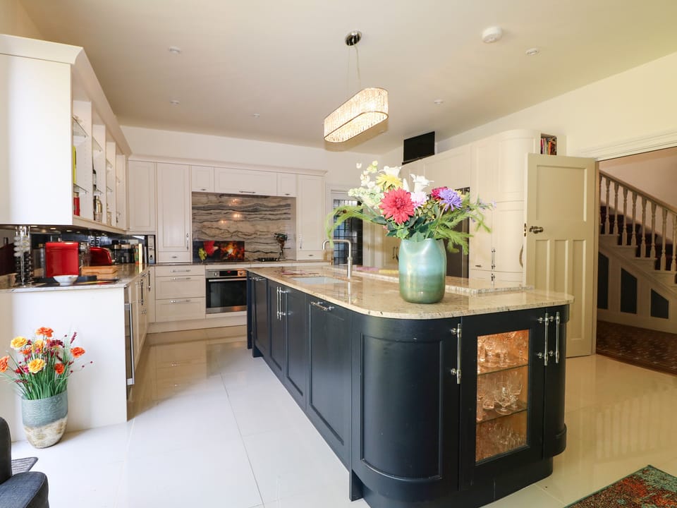 Fridge, dishwasher, electric kettle, toaster
