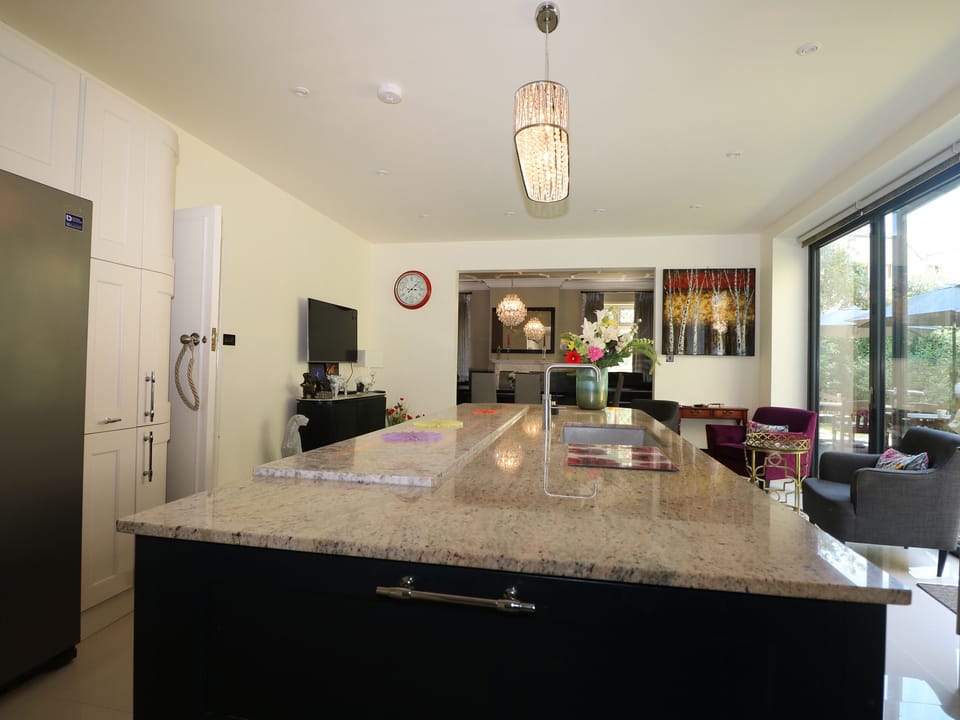 Fridge, dishwasher, electric kettle, toaster