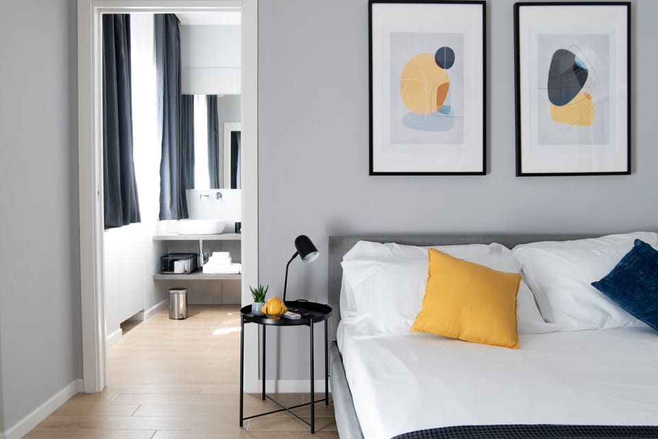 Superior Room | Bathroom | Shower, free toiletries, hair dryer, bathrobes