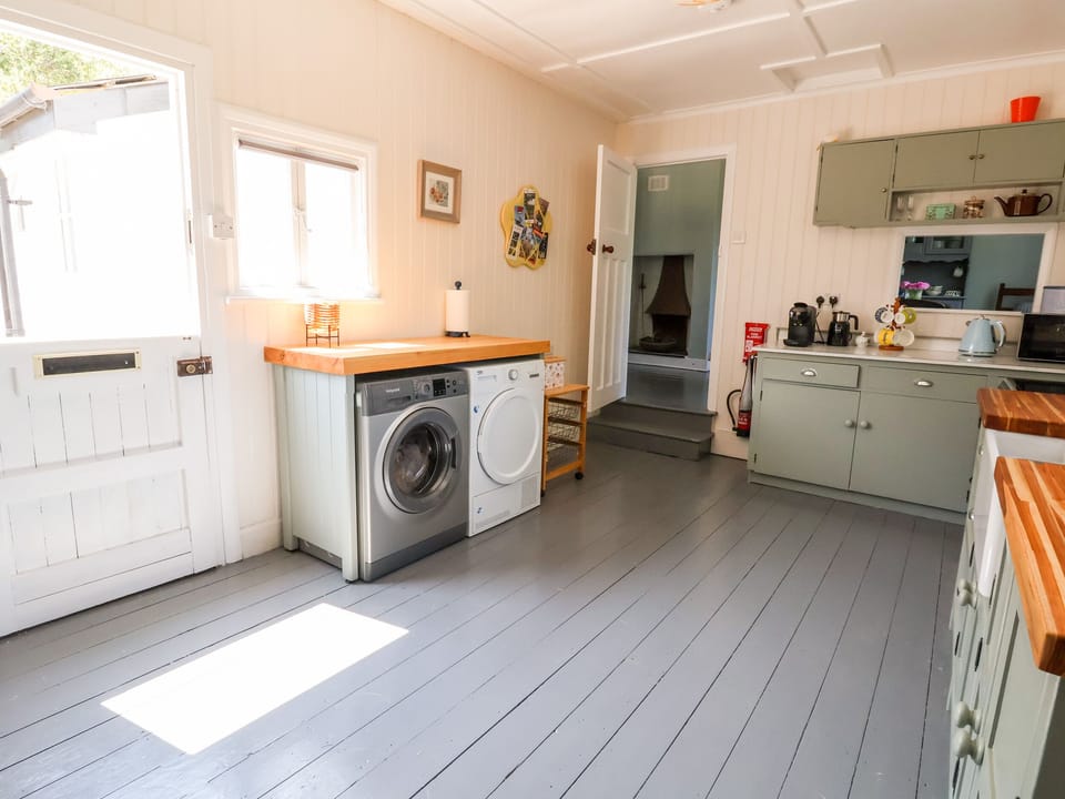 Fridge, dishwasher, electric kettle, toaster