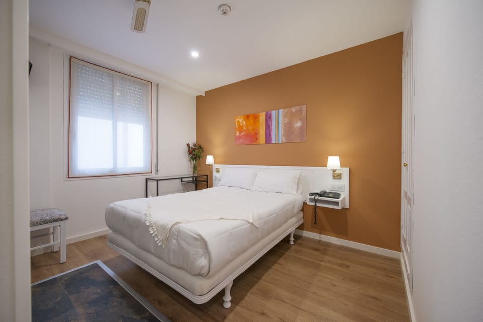 Desk, blackout drapes, iron/ironing board, free WiFi
