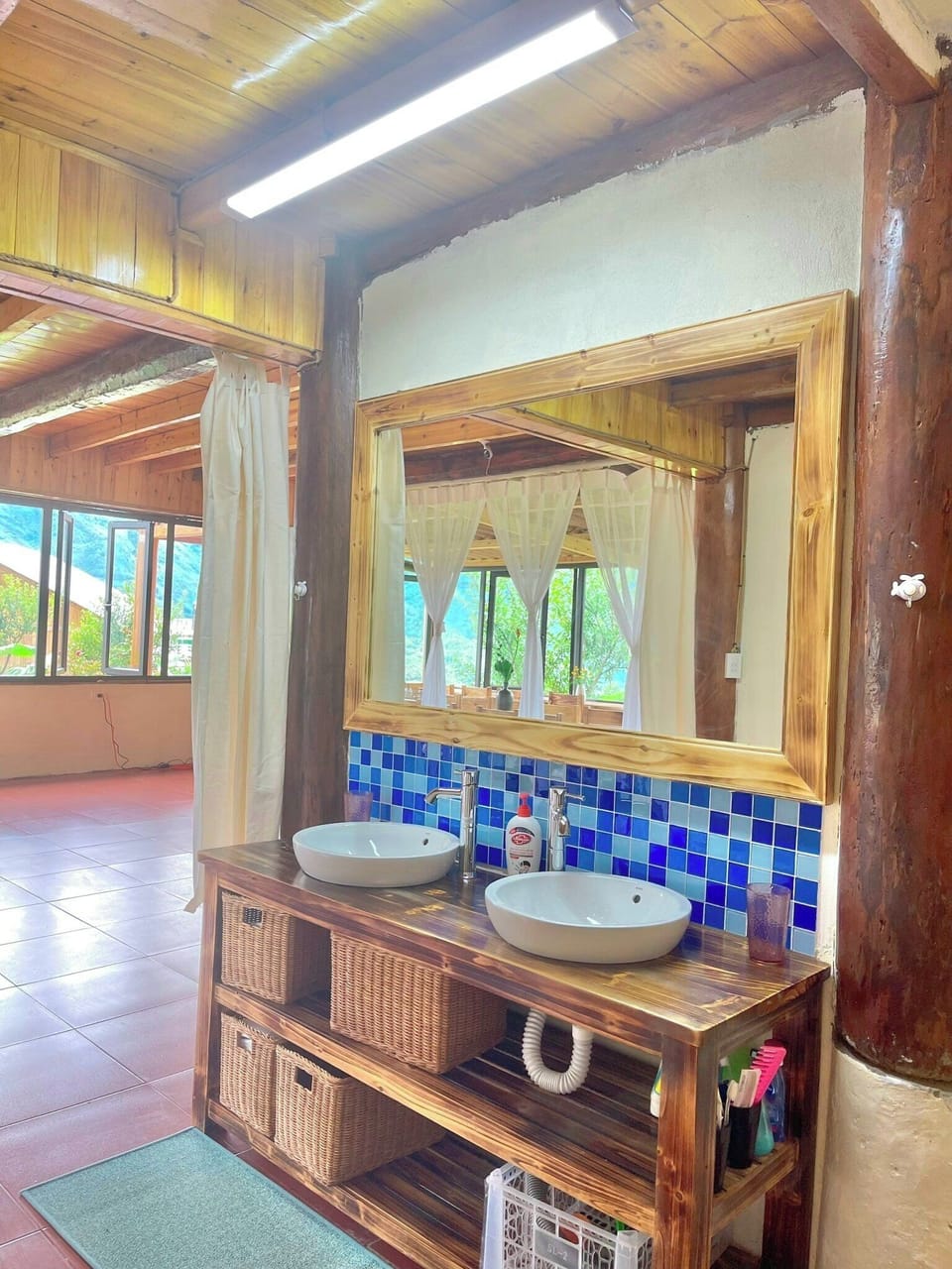 Shower, rainfall showerhead, designer toiletries, hair dryer